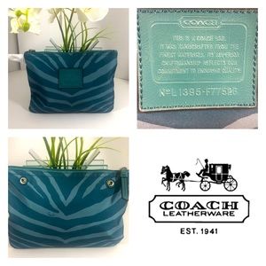 Coach Nylon Carry Weekender Pouch